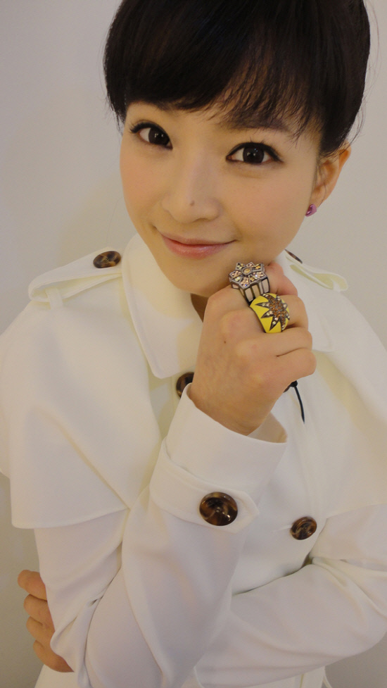 
	�̽žְ� MC�� �̾� ����, �����̼Ǳ��� �����Ѵ�.

��������=������������θ�Ʈ


