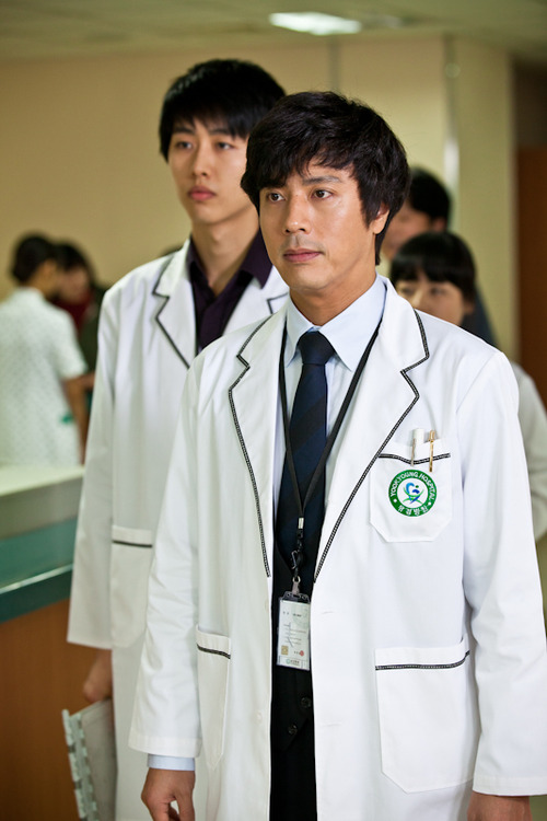 
	�������� ���ۡ� ���缮, ������ �ѷ���ǳ ������ �����塯
