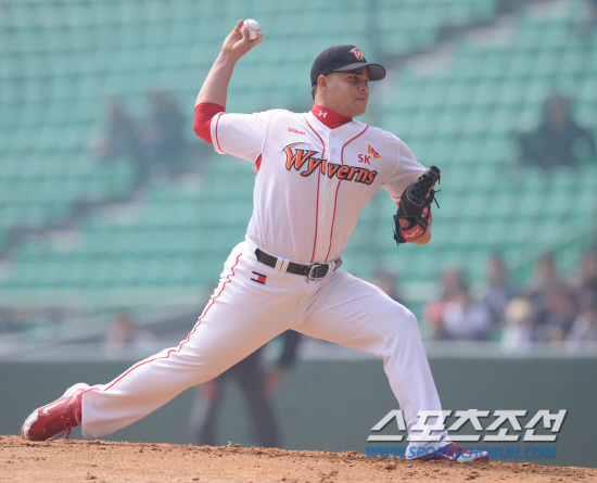 
	SK �������� 7�� KIA���� �������� 5�̴� 1������ ����ߴ�.  ����������DB


