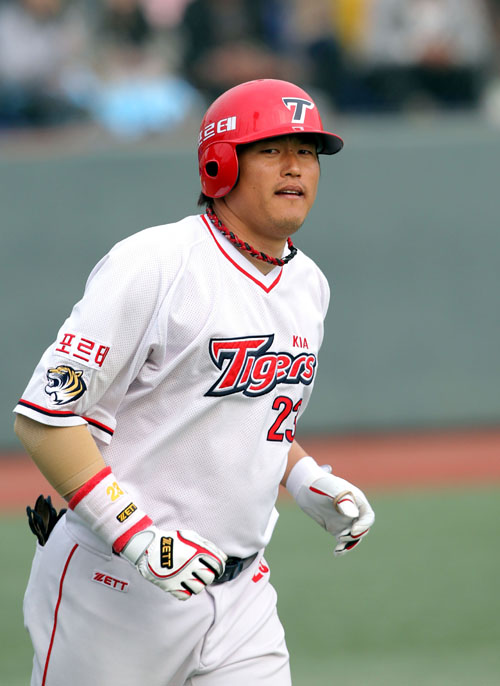 
	'���� 2����' KIA ���� �Ǹ����� ����?
