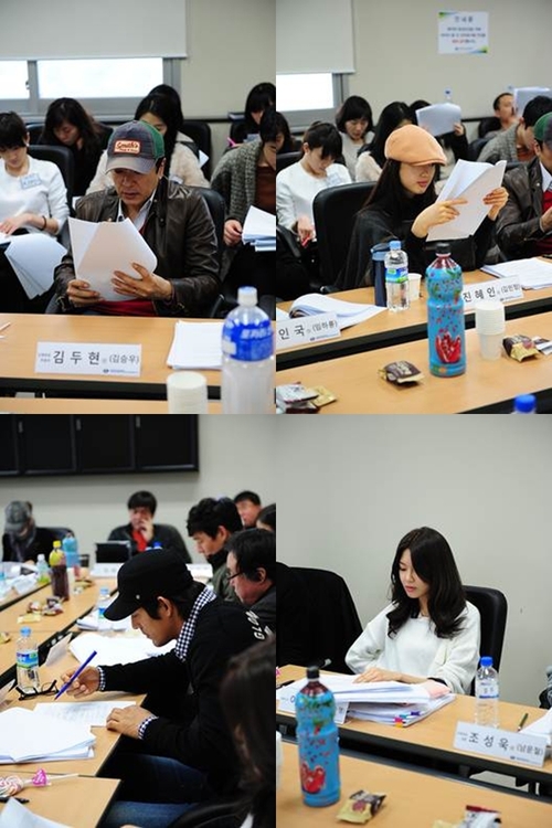 
	'��3����', ù �뺻���� ���� '���п�� ��Ƴ�'
