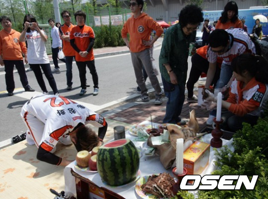 
	'2����' ��ȭ Ȩ ������, �ҵ��� ���� ���� ������
