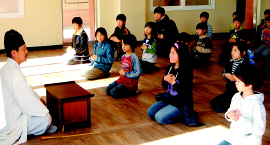 '논리·사고력' 자라고 도리 깨우쳐