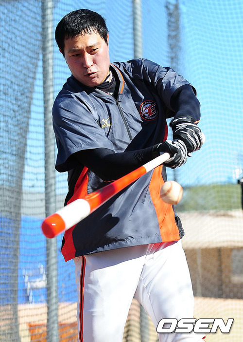 
	��ȭ �Ű���, 11�� �λ��� 1�� ��Ʈ�� ����
