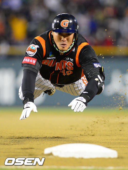 
	'4�� Ÿ��' ȫ����, ������� 250ȣ 2��Ÿ �۷�
