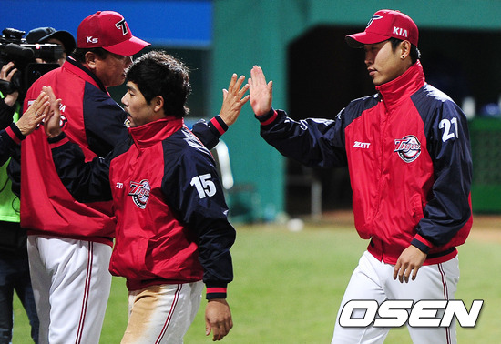 
	������, "�������� ���̽���� �ʹ� ���ߴ�"
