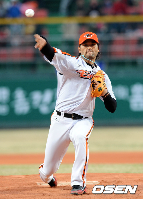 
	'����ȣ ���߽�' ��ȭ, �λ� ���� 3���� �� 'ù �� �Ű�'
