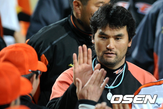 
	����̸� �����ϴ�, ����ȣ�� ��ù�
