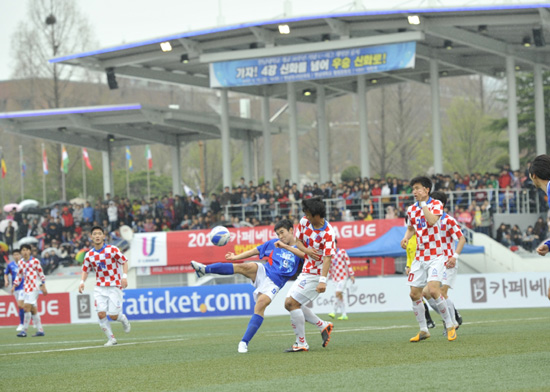 
	'�߰ſ� ���� �׶��� ����' U����, ���ɼ��� ����
