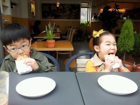 
	������, �ĸ��� ����-���ӿ��� "�����ʹ� �� ������"
