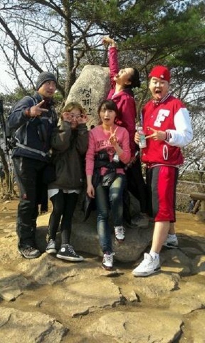 
	'����' ����ġ, "�ܸ�� �츮�� ¯�̴�" �ڽŰ�
