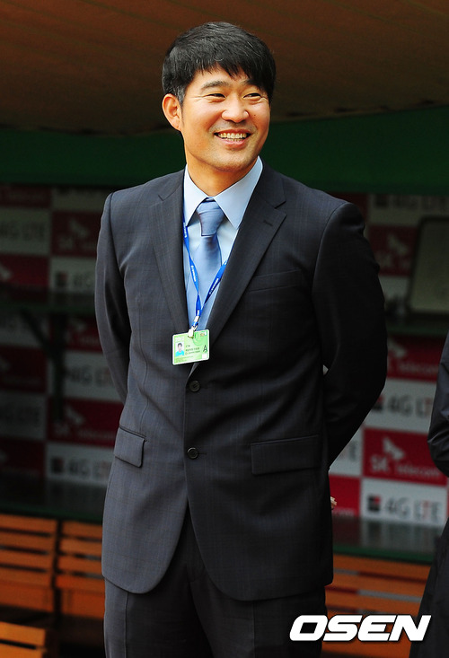 
	�ؼ��� �̼���, "������ ���� �̾߱� ���� �ϰڴ�"
