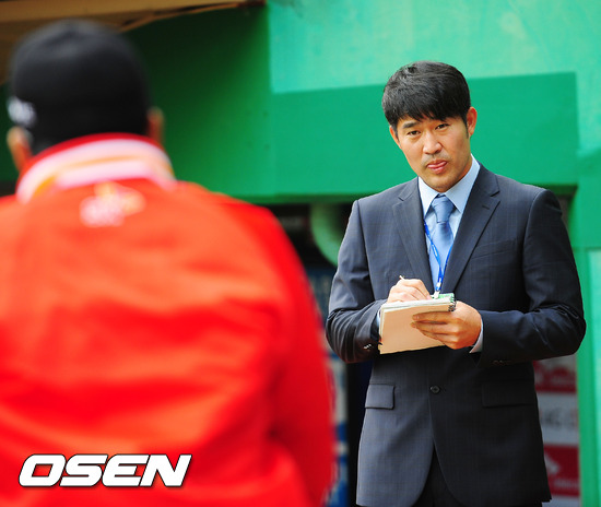 
	�ؼ��� �̼���, "������ ���� �̾߱� ���� �ϰڴ�"
