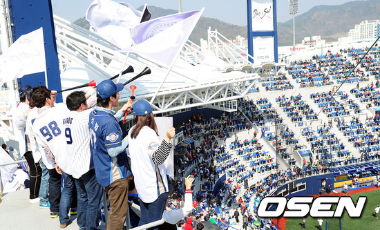 
	"�߱��� ������ּ� �����մϴ�" ������ ������ ������Ų â���ҵ��� ����
