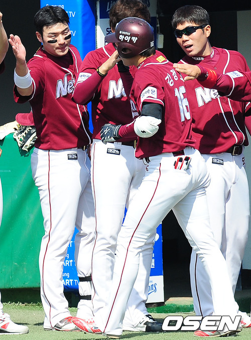 
	�ؼ� ����ȣ, ���� ��� 3��° ��Ÿ�� Ȩ��
