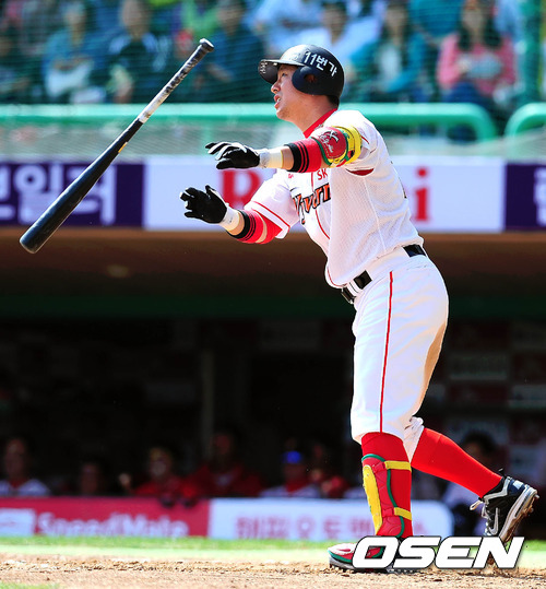 
	'��ġ�� 2Ȩ�� 4Ÿ��' SK, ��ȭ 3���� ����.. ���� ����
