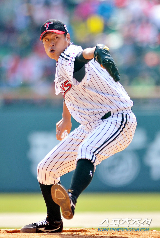 
	���ξ߱� KIA�� LG�� ��Ⱑ 15�� ���� ��Ǿ߱��忡�� ��������. ���� ������ ���纹�� ������ ���� ������ �ִ�.

���=���ؿ� ���� noodle@sportschosun.com


