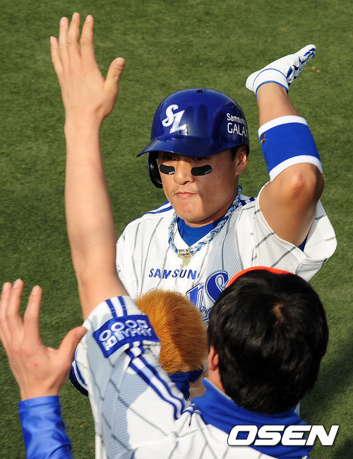 
	�̽¿�, "Ȩ�� ��ݺ��� �¸� ���� �ƽ���"
