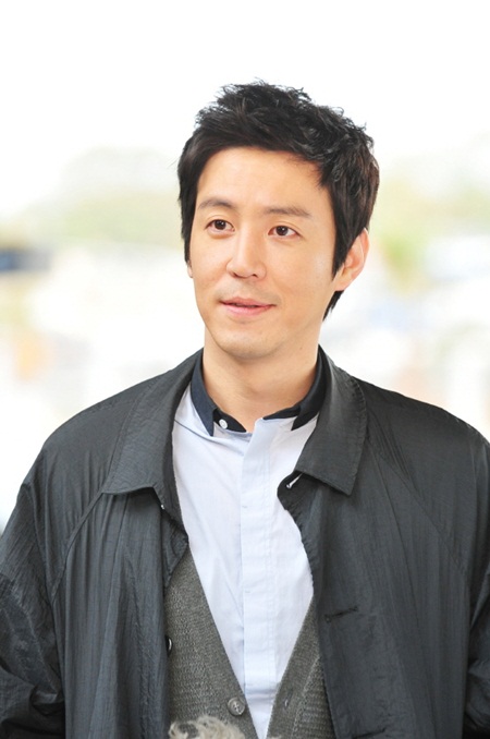 
	�ֿ���, ��¥ ���ִ� �λ�.."���� ���-��ȭ 4�� ����"
