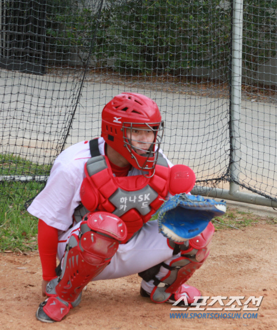 
	SK �ڰ���� �÷θ��� �����Ʒü� ������ ������ �޴� ���. ��������=SK ���̹���


