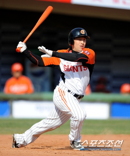 
	�Ե��� ��ȭ�� 2012 ���ξ߱� ��Ⱑ 8�� �λ� �������忡�� ���ȴ�. �Ե� �վƼ�.

�λ�=���� ���� wook@sportschosun.com/2012.04.08/


