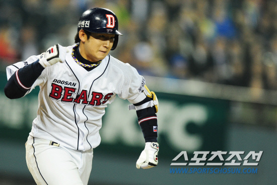 
	�λ� �������� 4ȸ 1�� 3�缭 ���߰� ����Ÿ�� ġ�� �� �� �ָ��� �Ҳ� ��� �޷������� �ִ�. ���=������ ���� rainmaker@sportschosun.com


