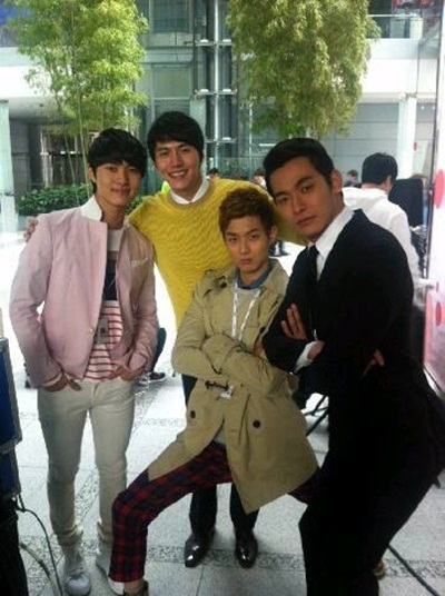 
	'��ǰ��' ������, '������' ī�޿� �⿬ �Ұ�.."������ ���ŴԲ� ����"
