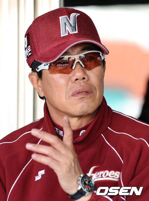 
	�����, "���� ���� �۳� 4������ �Ѱ� ����"
