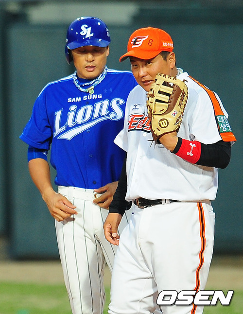 
	�̽¿�-���±�, ���� ù �´�� '�̽¿� ������'
