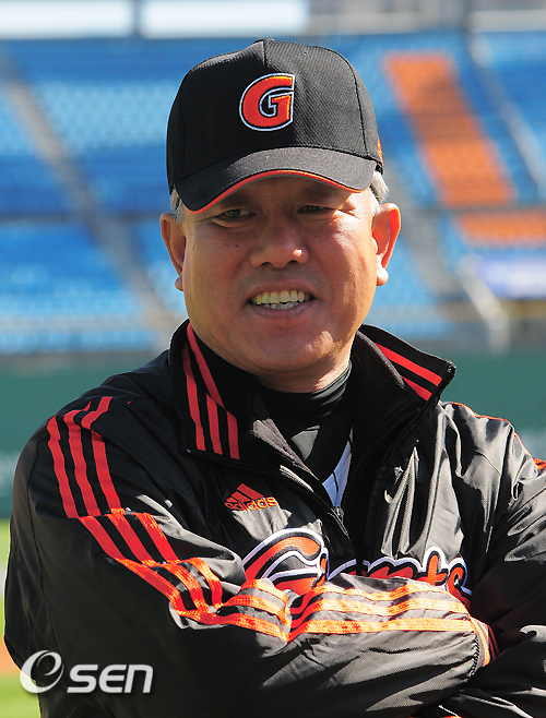 
	���ȣ, "�߰����� ���߰� ������ Ȱ���ߴ�"
