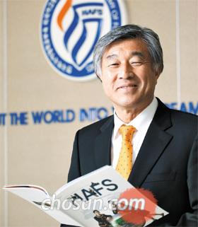 "살벌한 경쟁 없는 학교, 꾸준한 인성교육 덕분이죠"