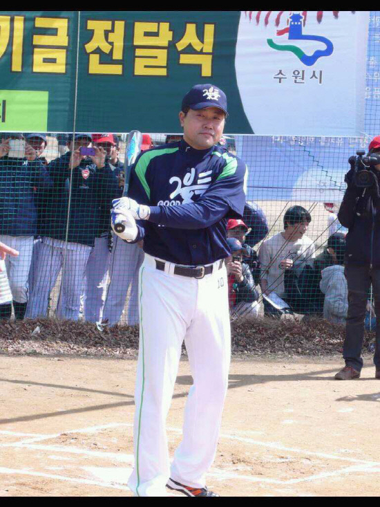 
	������ �ؼ������� ��ȸ�ξ߱� �������� �԰� �ִ� ���.  ����=������ �ؼ����� ����


