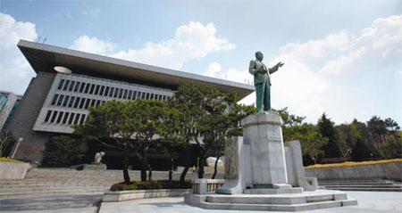 [한국 MBA] 건국대학교_국내외 우수기업인들 대거 몰려