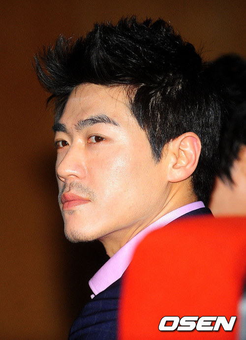 
	���������Ρ� ��öȣ �������� ��Ÿ, �翬�ϴ١�
