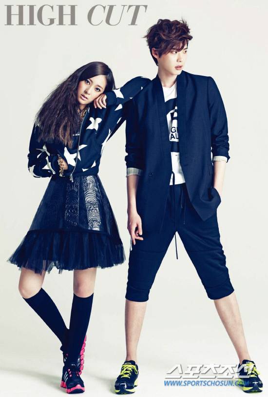 
	'����ű'�� �ȳ��� ũ����Ż�� �������� ������ ȭ���� ���� �ٽ� ���ƴ�. ��������=������


