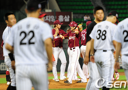 
	LG-�ؼ�, '2011 ���ض����' �����ϳ�
