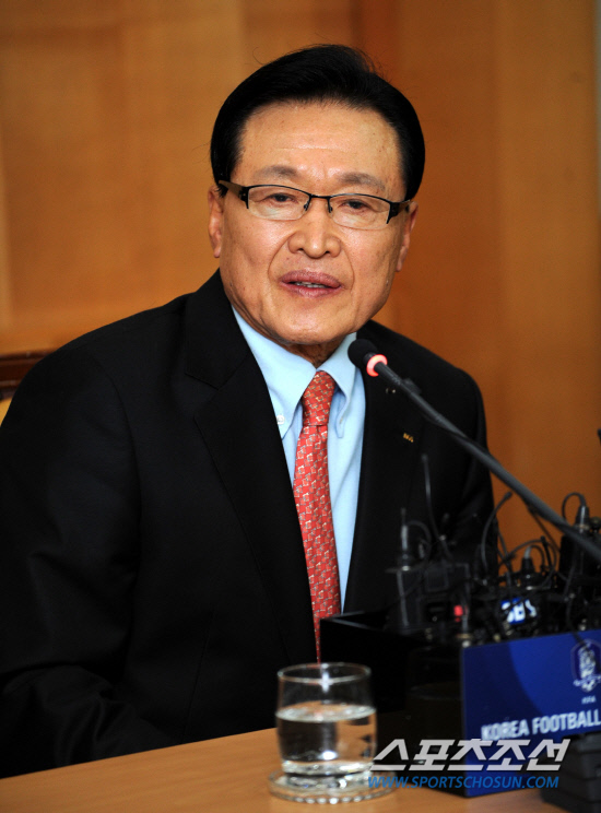 
	�����߿� �����౸��ȸ��


