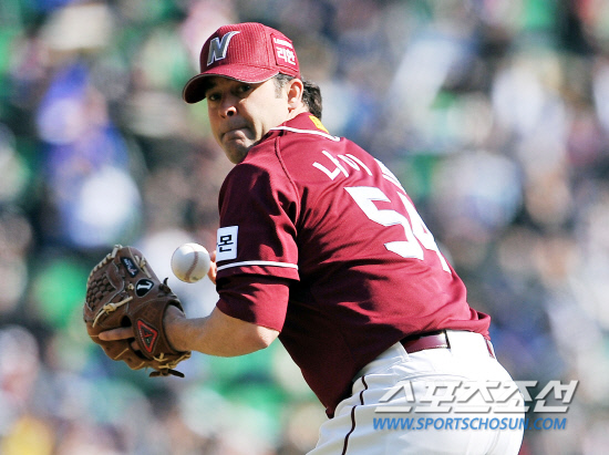 
	�ȵ� ���ξ߱� �ؼ��� �λ��� 2012 �������� 7�� ���� ��Ǿ߱��忡�� ��������. ����Ʈ�� 5ȸ�� 2�� �������� ���߶����� ��Ҵ� ��ġ�� �ִ�.

���=���ؿ� ���� noodle@sportschosun.com/2012.04.07/


