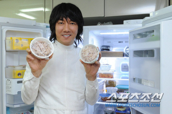 
	�ֹ��� ���� deer@sportschosun.com 


