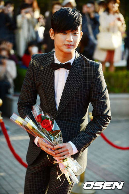 
	��� ǰ�� �����, ��� �ϵ� �ƴϴ�
