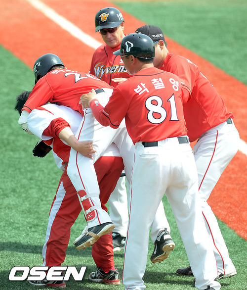 
	'�籸' �ڰ��, �ܼ� Ÿ�ڻ󡦼��������ʹ� ����
