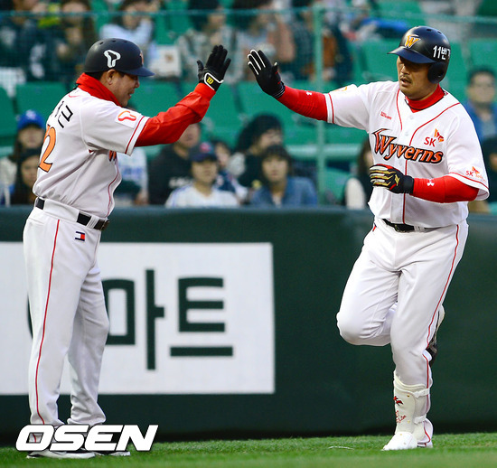 
	'��ȣ�� Ȩ�� ���� 3��Ÿ' SK, �Ｚ ���� 4���� ��
