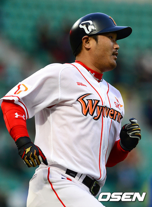 
	'3��Ÿ' 4�� ��ȣ��, "��𼭳� �� �� �ϵ��� ����ϰڴ�"
