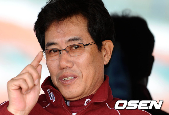 
	'4����' ����� ����, "3��4��5�� �߽�Ÿ�ڴ�� ���ƴ�"
