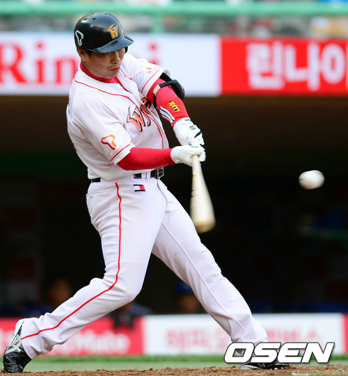 
	����ȫ 3����, ������ ù �¡�SK 2����
