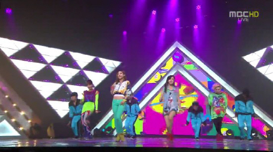 
	������� ������ '�鸶�� ���� �ִ°�' �ȹ��� ���������� ���� ��ۿ����� ������ �뷡�� �귯������ ����� �־���. ĸó=MBC


