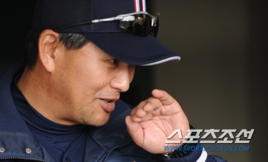 
	1���� �޸��� �ִ� �λ� ������ ������ ��Ҹ��� ������ �����ϴ�. ���� ���� kyungmin@sportschosun.com


