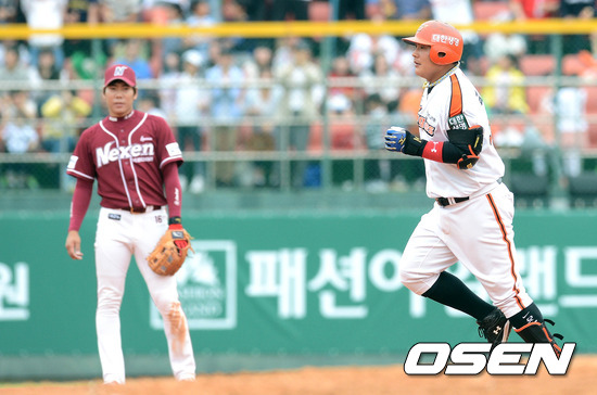 
	�ؼ�, �ŵ�� ��å���� �������� 6���� ��
