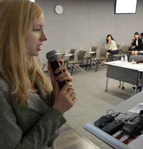 
	28�� ���� ���ʵ� �Ｚ���� ��� ȸ�ǽǿ��� ���� ���� �濬��ȸ���� �� �����ڰ� �ѱ��� ���빮ȭ�� ���� �̾߱��ϰ� �ִ�. /�̸��� ���� mwlee@chosun.com
