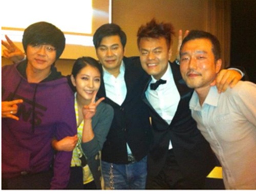 
	'K�˽�Ÿ' �ֿ���, ���� ��ġ�� '�޴� ��伦'
